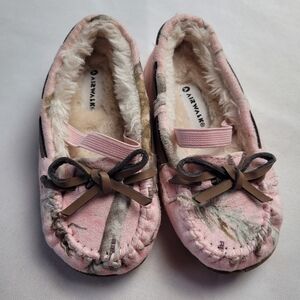 Airwalk Little Girls Faux Suede Pink Camo Slipon Moccasins Size 5
